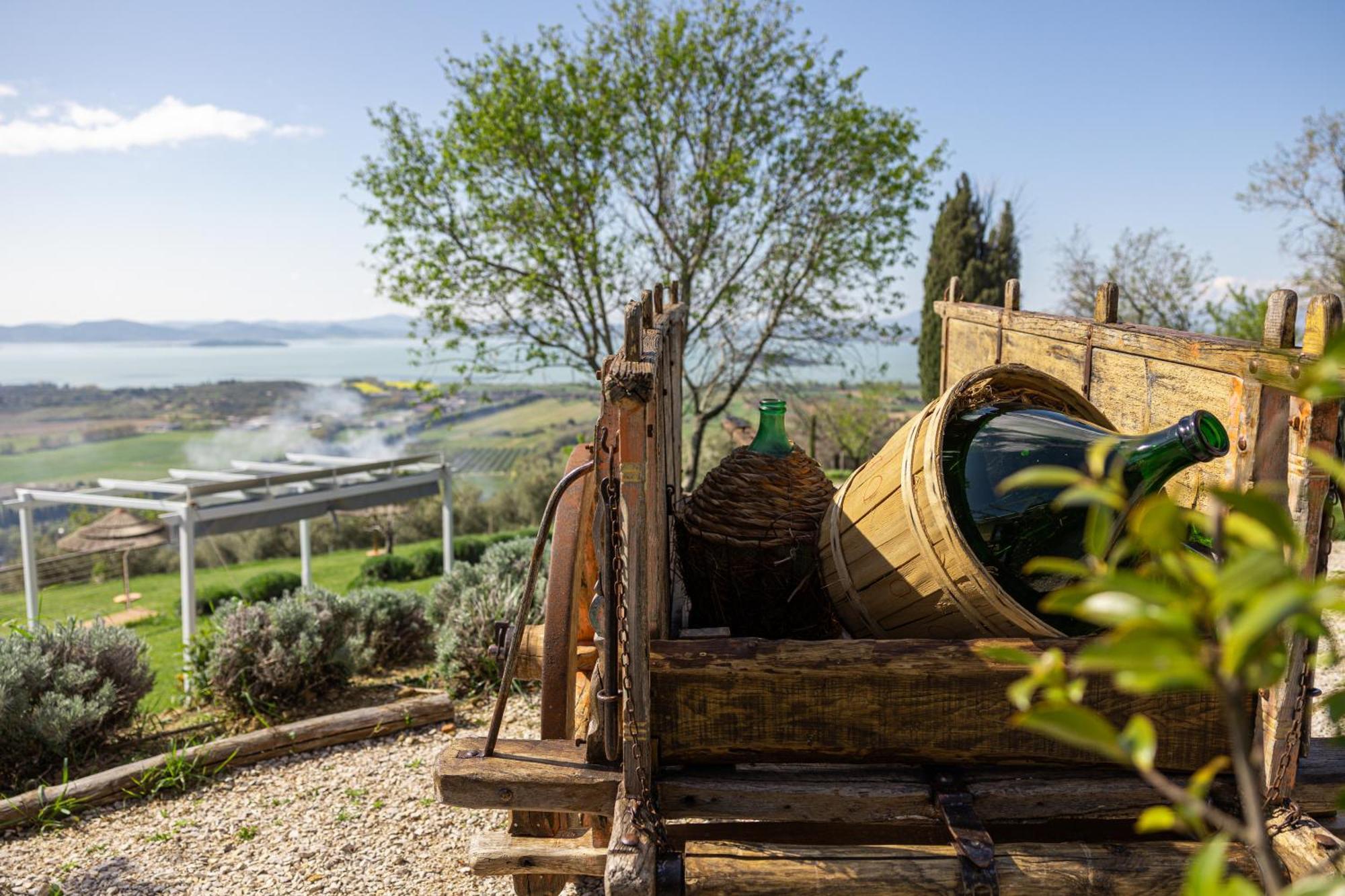 Di Colle In Colle - Agriturismo Villa Passignano sul Trasimeno Exterior photo